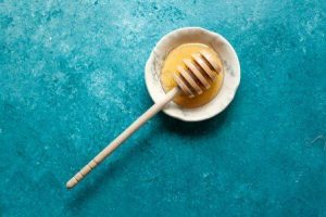 There are several benefits of raw honey for seniors, including both physical and mental health benefits!